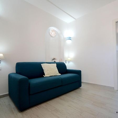 Villa Dessena Guest House Cala Liberotto Extérieur photo