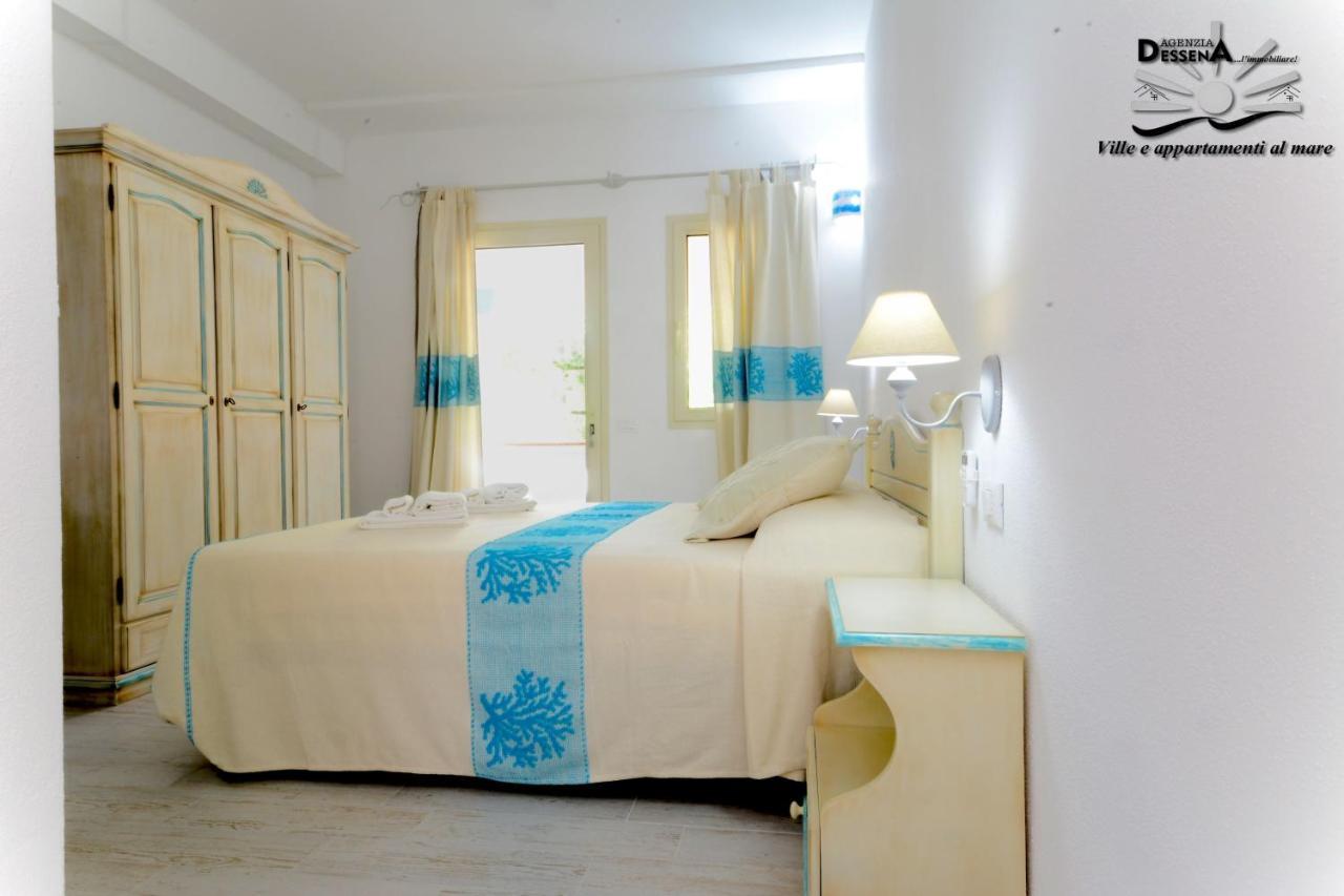 Villa Dessena Guest House Cala Liberotto Extérieur photo