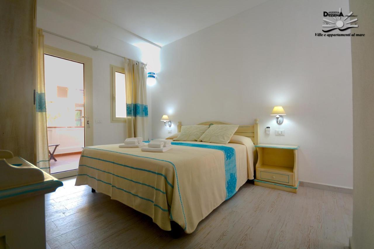 Villa Dessena Guest House Cala Liberotto Extérieur photo