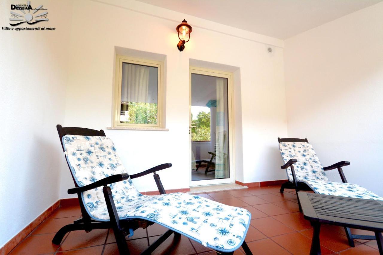 Villa Dessena Guest House Cala Liberotto Extérieur photo