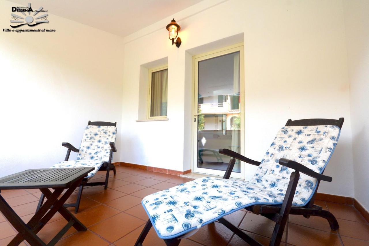 Villa Dessena Guest House Cala Liberotto Extérieur photo
